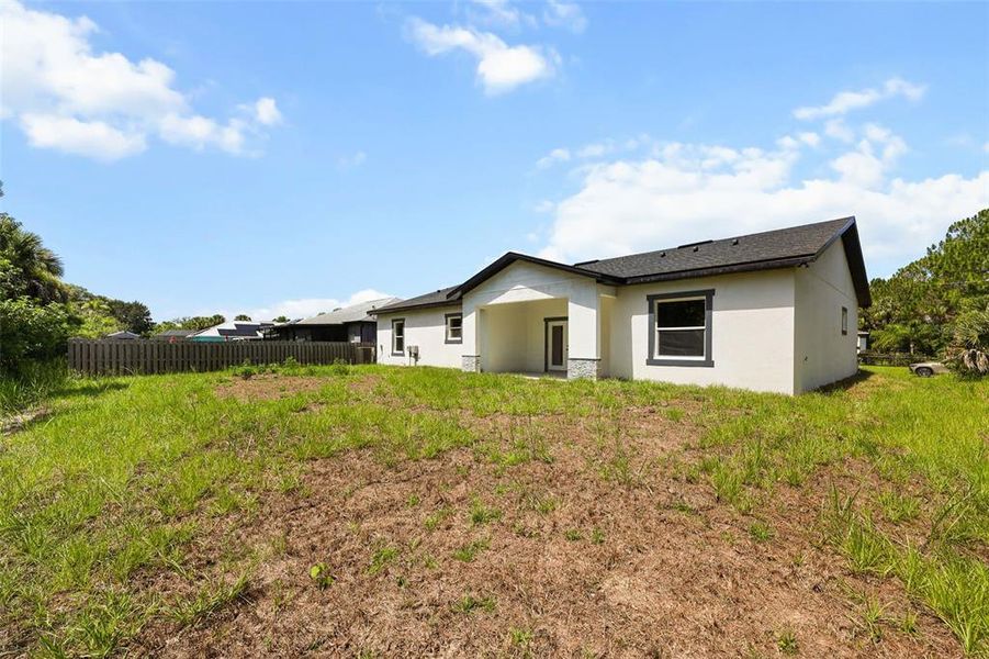 Exterior details and patio area of a home in , Palm Bay (Image 4).