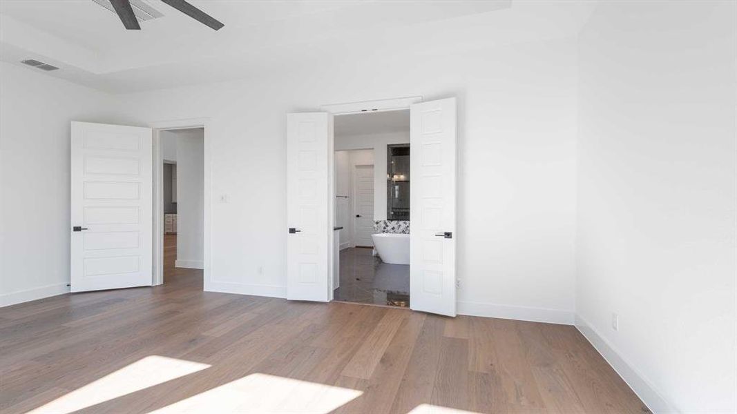 Spacious, unfurnished interior of a new home in Fields 60', Frisco (Image 15). Spacious, unfurnished interior of a new home in Fields 60', Frisco (Image 15).