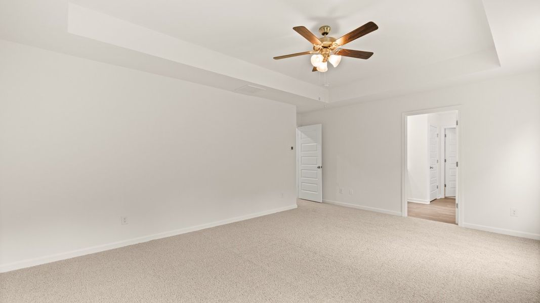 Representative unfurnished interior of a home built from the Hanover by D.R. Horton in The Reserve at Calcutta, Stockbridge (Image 17).