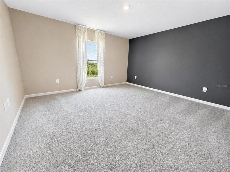 Spacious, unfurnished interior of a new home in , Lake Wales (Image 17).
