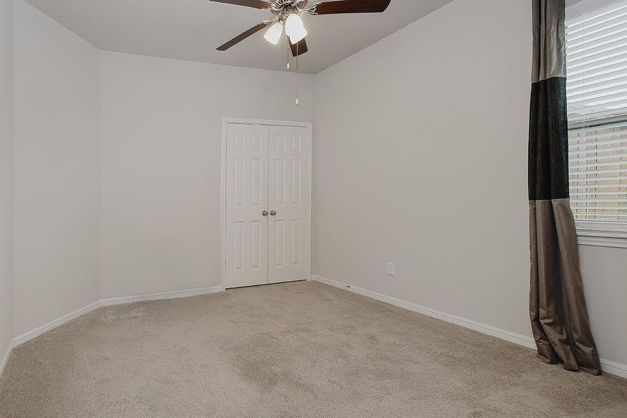 Image 19 of a home in Balmoral East.