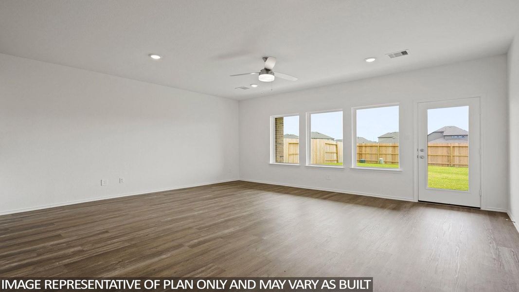Spacious, unfurnished interior of a new home in Sunterra Lakes, Brookshire (Image 17). Spacious, unfurnished interior of a new home in Sunterra Lakes, Brookshire (Image 17).