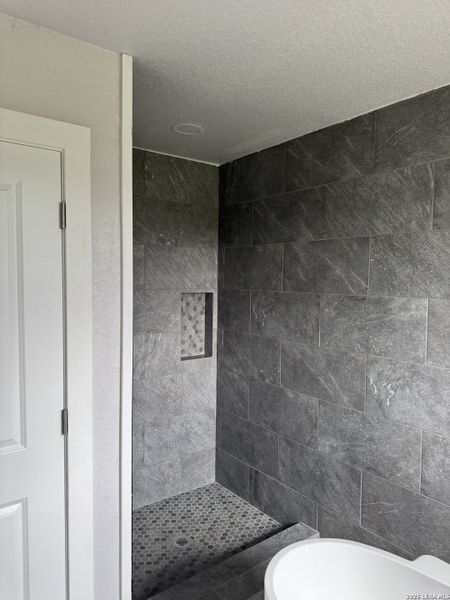 Close-up of interior finishes inside a home in , Natalia (Image 9).