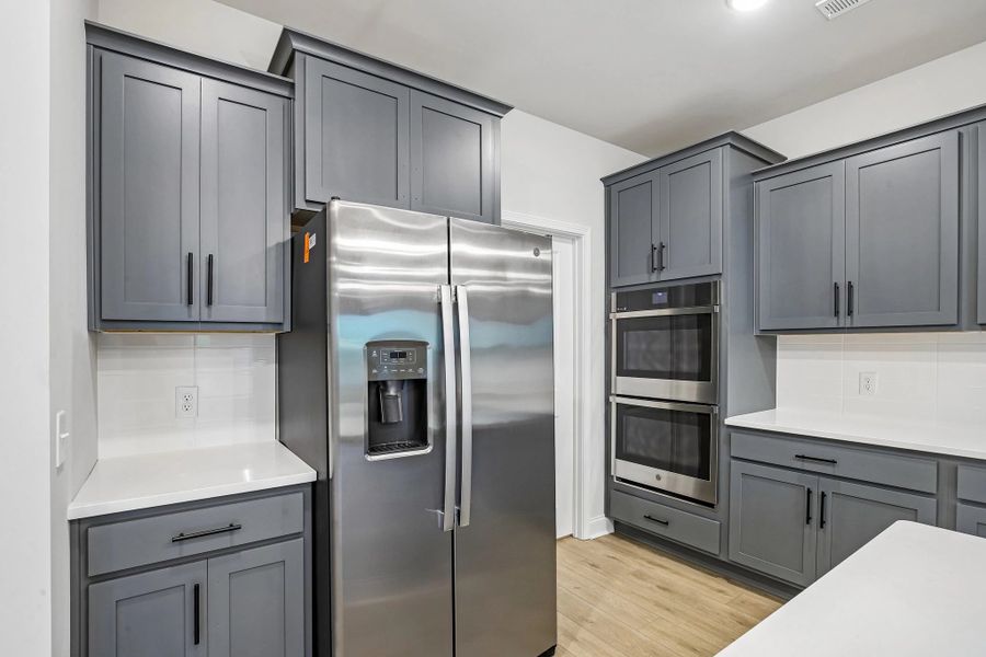 Gourmet Kitchen featuring AW Collection® Minimalist Gourmet Kitchen featuring AW Collection® Minimalist
