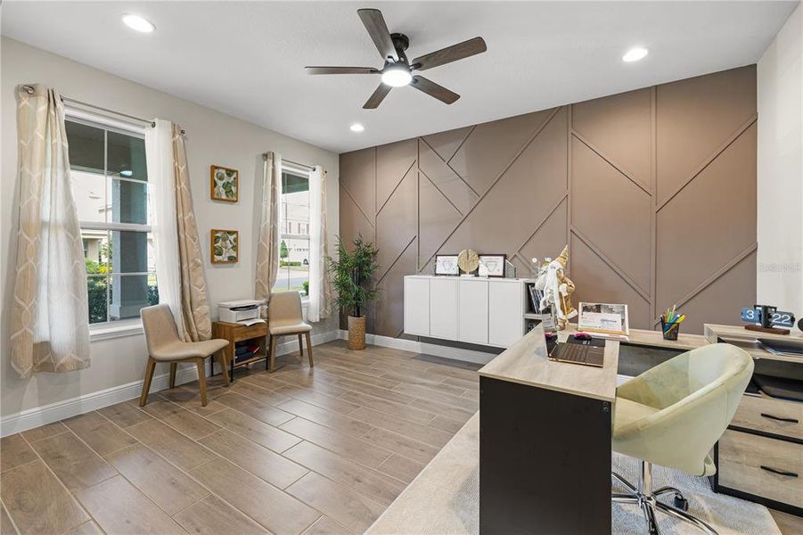 Furnished interior view inside a new home in , Winter Garden (Image 17).