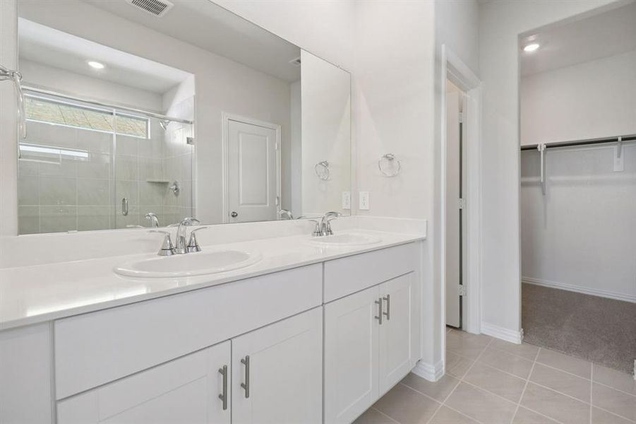 Furnished interior view inside a new home in River Ridge, Crandall (Image 15).
