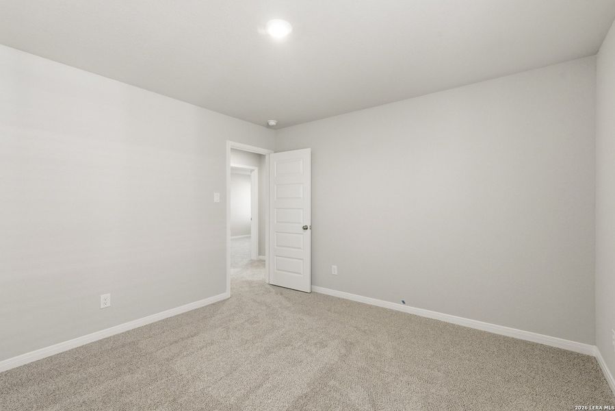 Spacious, unfurnished interior of a new home in Swenson Heights, Seguin (Image 25).