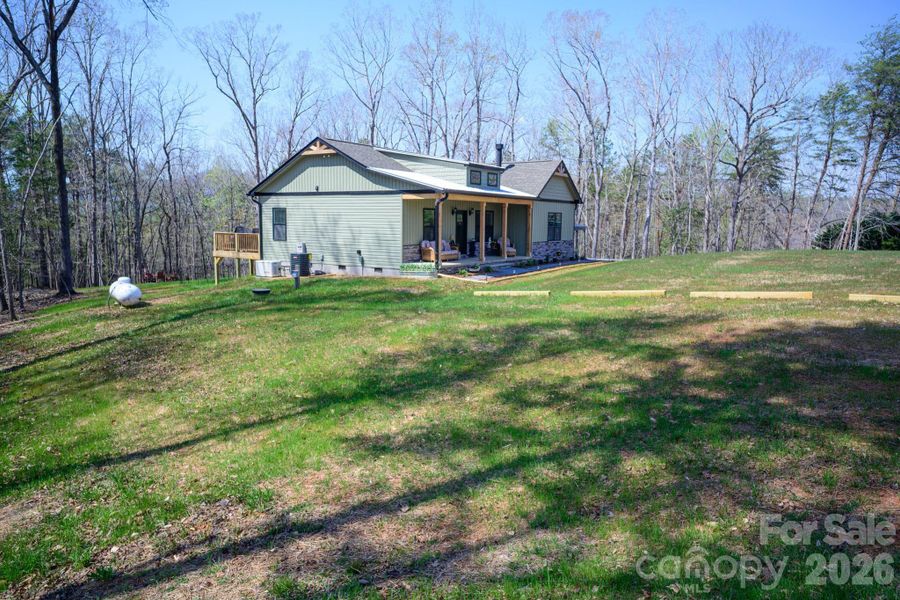 Exterior details and patio area of a home in , Troy (Image 30).