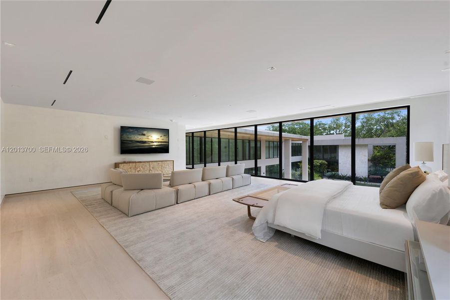 Furnished interior view inside a new home in , Pinecrest (Image 5).