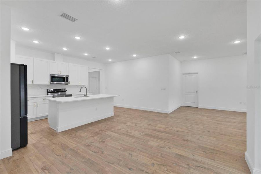 Image 27 of a home in . Image 27 of a home in .