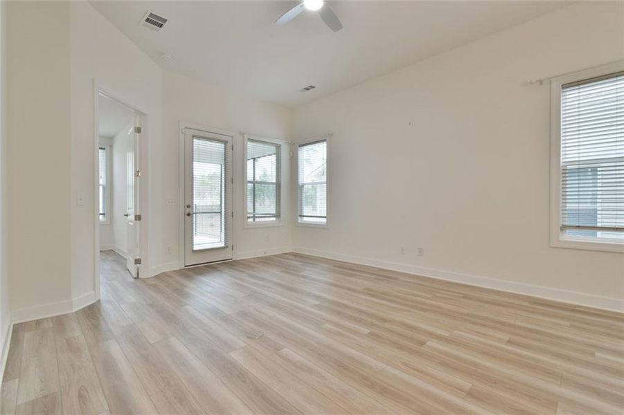 Spacious, unfurnished interior of a new home in , Hoschton (Image 15).