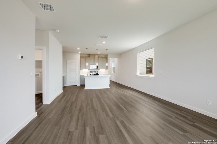 Spacious, unfurnished interior of a new home in Talley Fields, San Antonio (Image 22). Spacious, unfurnished interior of a new home in Talley Fields, San Antonio (Image 22).