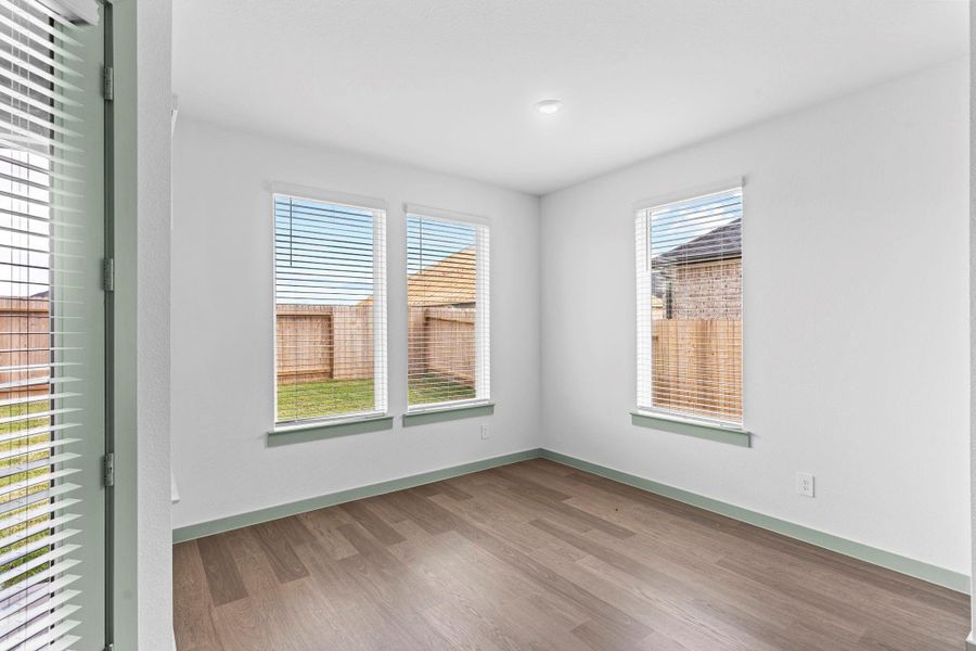 Spacious, unfurnished interior of a new home in Alexander, Pearland (Image 17). Spacious, unfurnished interior of a new home in Alexander, Pearland (Image 17).