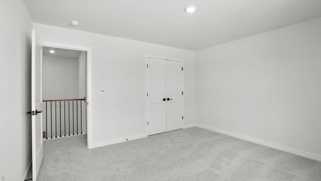 Spacious, unfurnished interior of a new home in Harrison Valley, Simpsonville (Image 33).