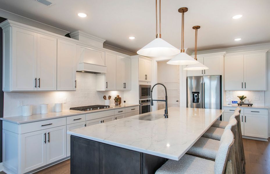 Stellar Kitchen in new home construction by Del Webb Homebuilders Nashville