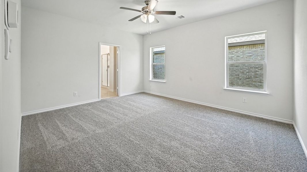 Spacious, unfurnished interior of a new home in Liberty Crossing, Royse City (Image 16).