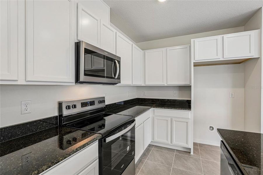 Furnished interior view inside a new home in , Lake Wales (Image 7).