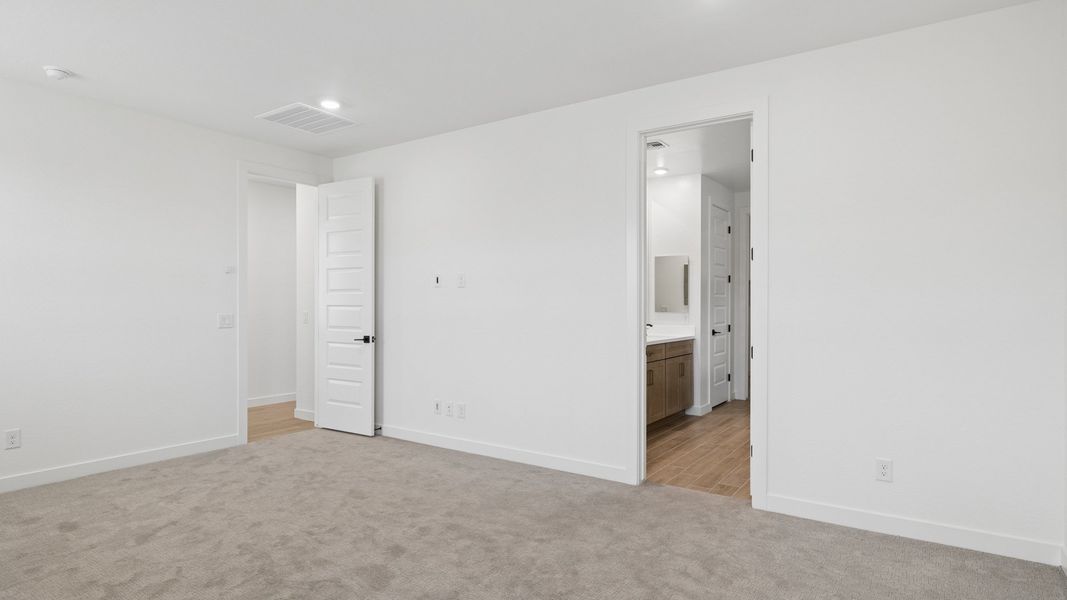Representative unfurnished interior of a home built from the Phoenician by D.R. Horton in The Ridge at Stone Butte, Phoenix (Image 26).