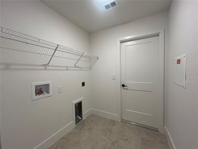 Spacious, unfurnished interior of a new home in Orange Blossom Hills, Summerfield (Image 15).
