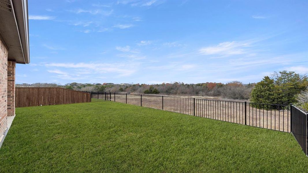 27. 1642 Gracehill - Back (2)