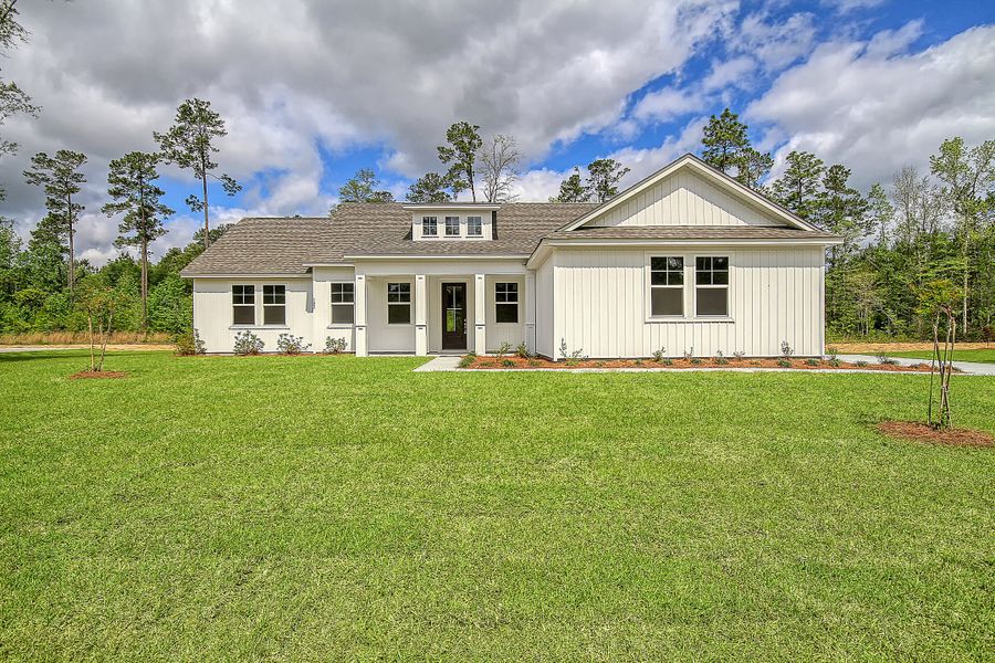 Representative exterior details of a home built from the Fischer by Hunter Quinn Homes in Beaufort County Homes, Beaufort (Image 4). Representative exterior details of a home built from the Fischer by Hunter Quinn Homes in Beaufort County Homes, Beaufort (Image 4).