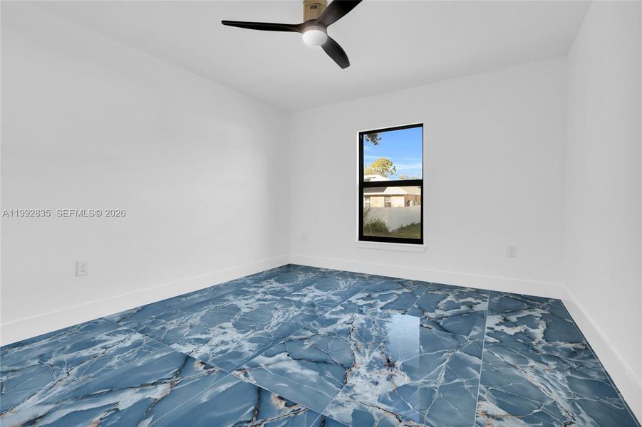 Spacious, unfurnished interior of a new home in , Lehigh Acres (Image 22).