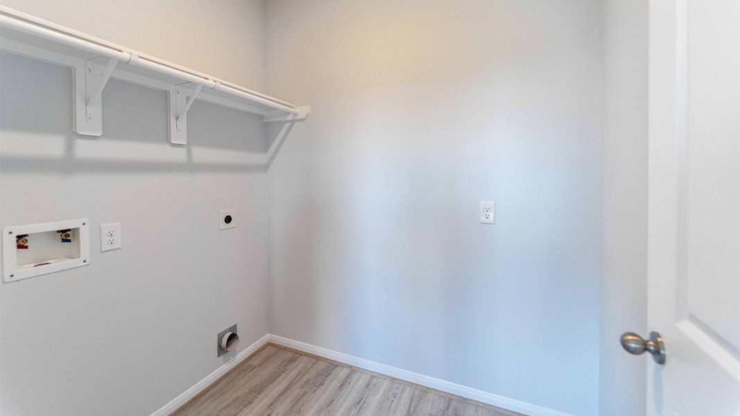 Spacious, unfurnished interior of a new home in Windrose Green, Angleton (Image 34).