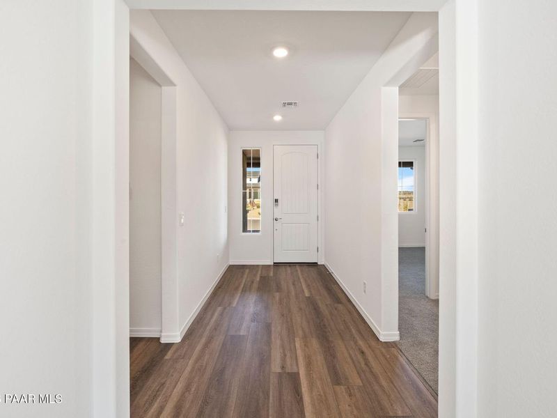 Spacious, unfurnished interior of a new home in Westwood, Prescott (Image 11).