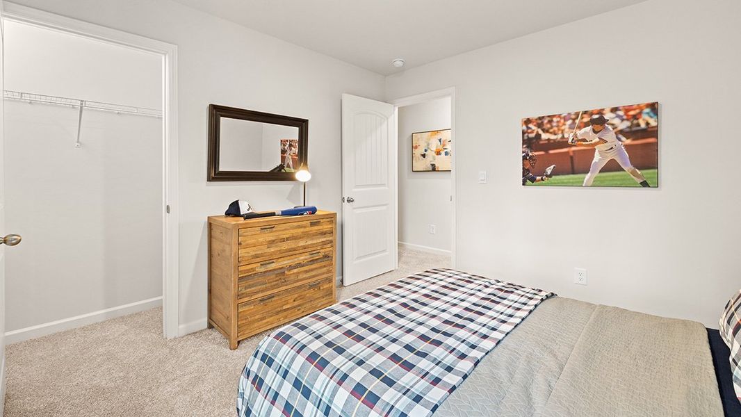 Representative furnished interior of a home built from the Flora by D.R. Horton in Sheffield Highlands, Dallas (Image 33).