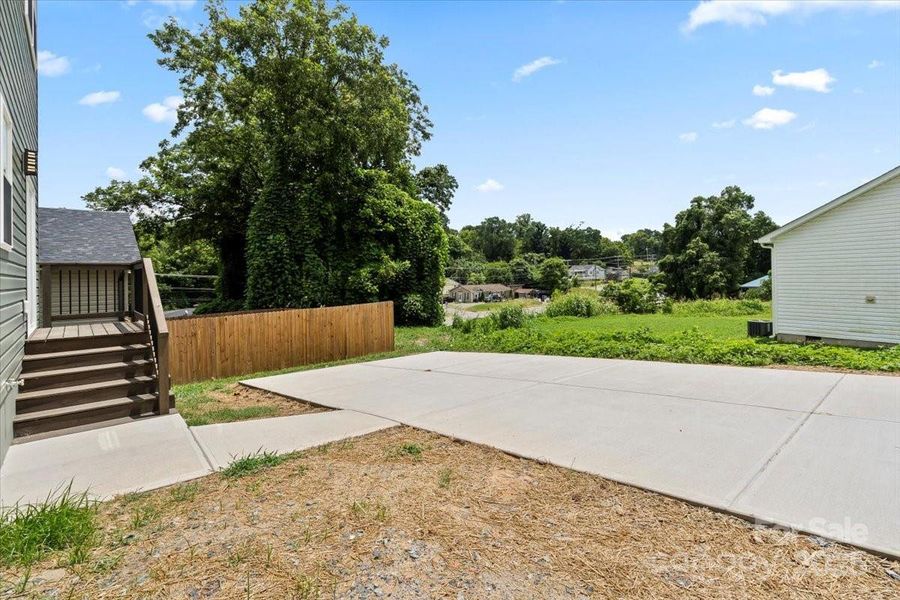 Exterior details and patio area of a home in , Gastonia (Image 4).