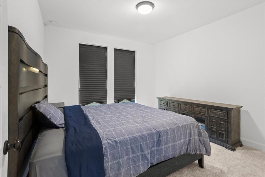 First-floor guest suite