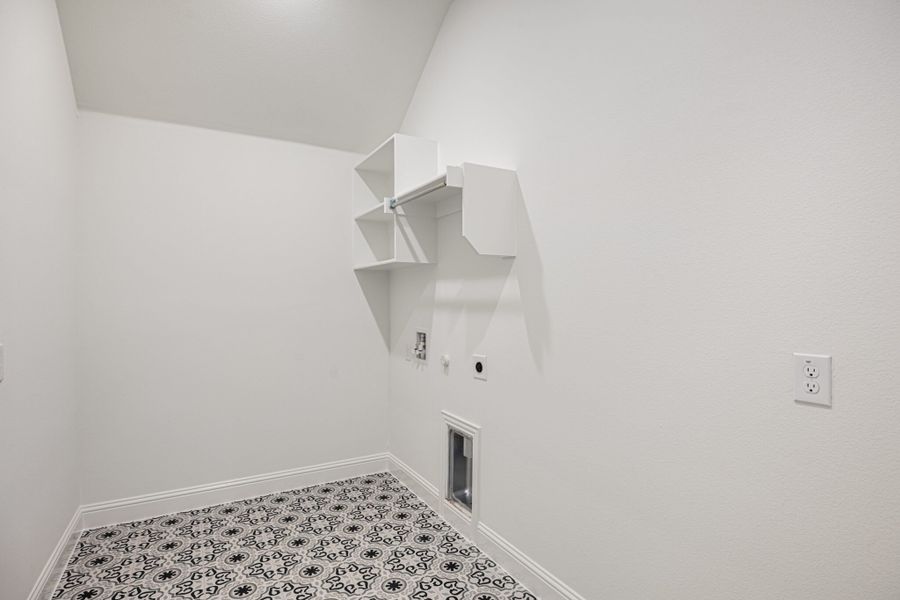 Spacious, unfurnished interior of a new home in Elevon, Lavon (Image 25). Spacious, unfurnished interior of a new home in Elevon, Lavon (Image 25).