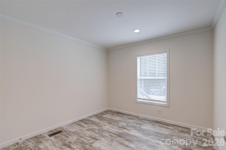 Spacious, unfurnished interior of a new home in , Chester (Image 30).