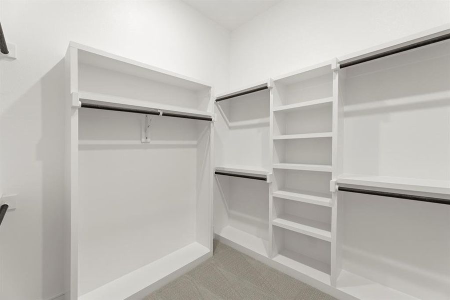 Spacious, unfurnished interior of a new home in Heath Golf and Yacht: Elegante' Series, Heath (Image 22).