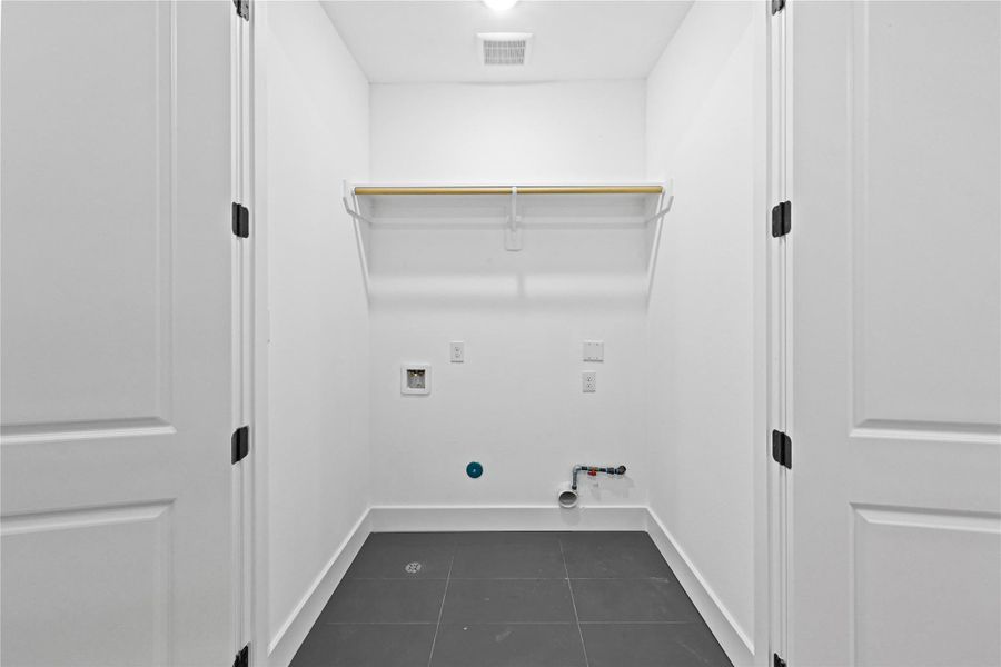 Spacious, unfurnished interior of a new home in , Houston (Image 20). Spacious, unfurnished interior of a new home in , Houston (Image 20).
