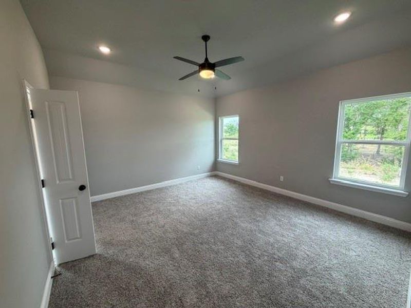 Spacious, unfurnished interior of a new home in , Azle (Image 16).