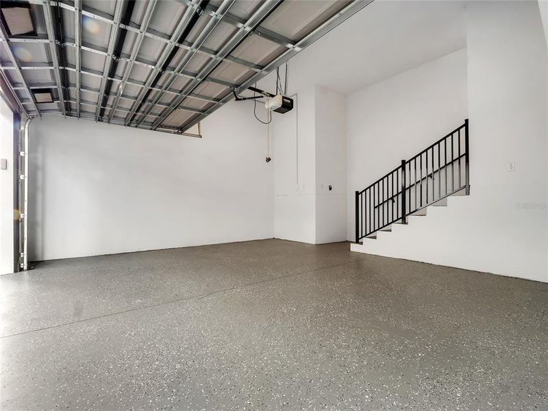 Spacious, unfurnished interior of a new home in , St. Petersburg (Image 22).