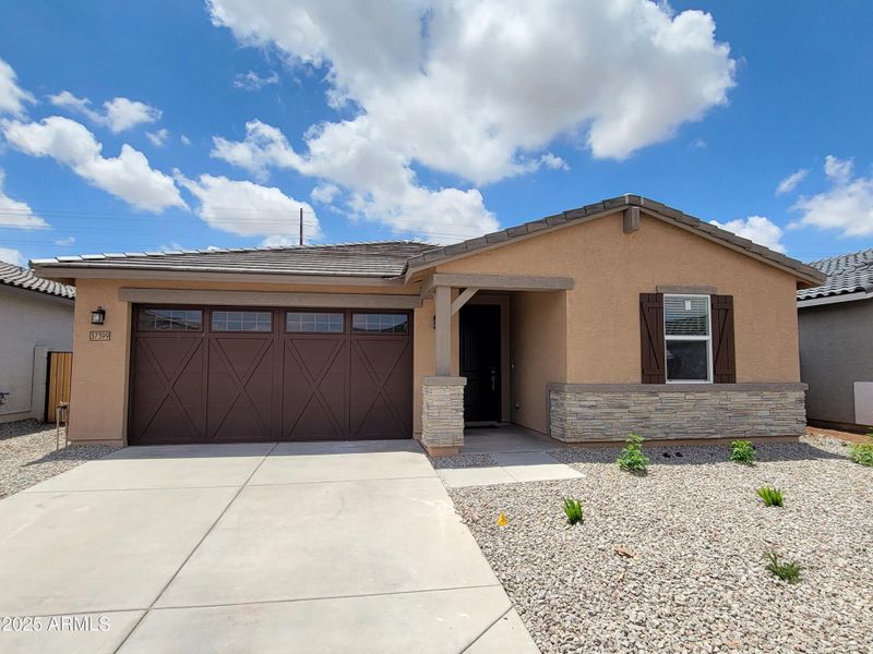 1000040841 1000040841