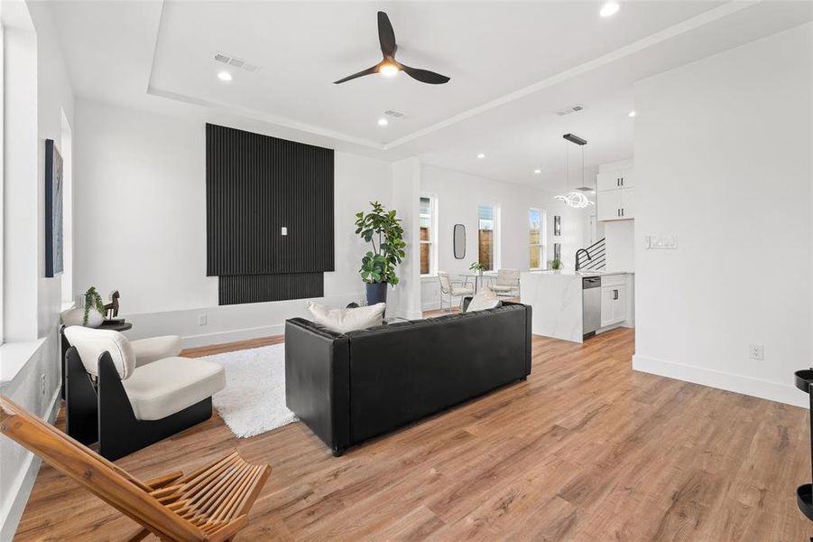 Furnished interior view inside a new home in , Dallas (Image 17). Furnished interior view inside a new home in , Dallas (Image 17).