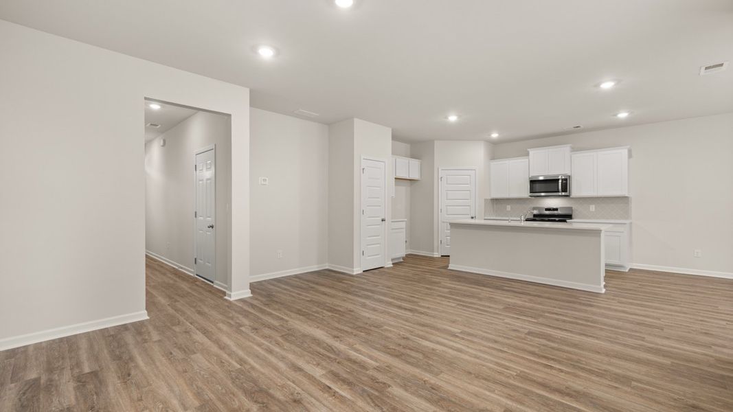 Representative unfurnished interior of a home built from the Darwin by D.R. Horton in Poplar Preserve, Newnan (Image 18).
