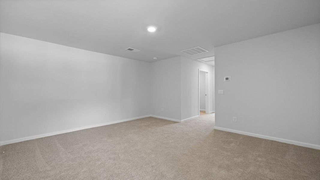 Spacious, unfurnished interior of a new home in Rivers Reach, Yemassee (Image 25).