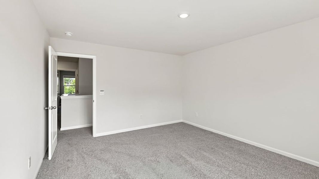 Spacious, unfurnished interior of a new home in Woodglen, Piedmont (Image 28). Spacious, unfurnished interior of a new home in Woodglen, Piedmont (Image 28).