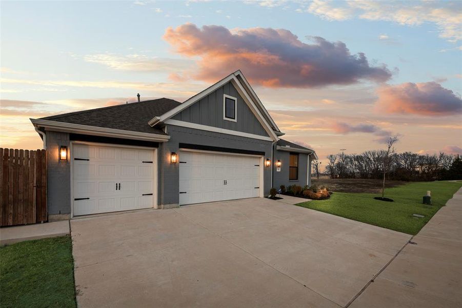 Front exterior of a new home in , Anna, TX, highlighting curb appeal (Image 24).