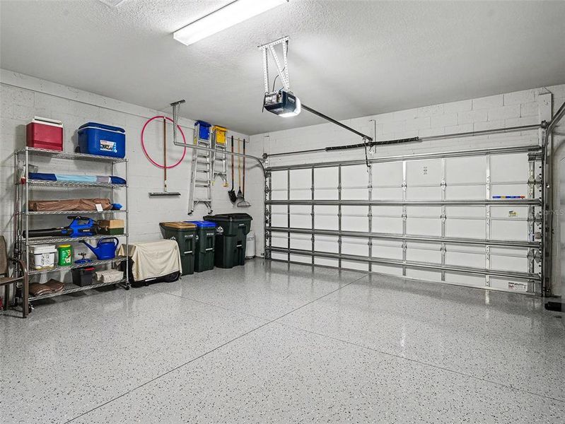 Spacious, unfurnished interior of a new home in , Venice (Image 21).