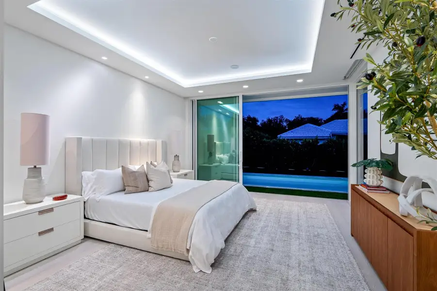 PRIMARY_BEDROOM_ANGLE_SUNSET