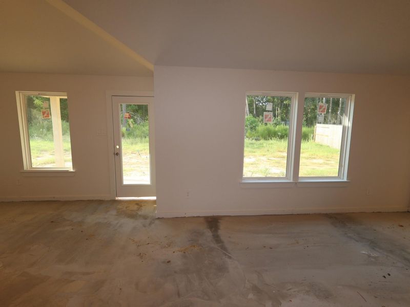 Spacious, unfurnished interior of a new home in Pinewood at Grand Texas, New Caney (Image 13).