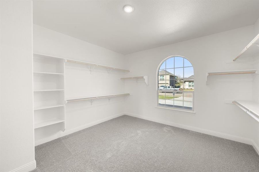 28_373 Paddle Boat- Primary Suite-6