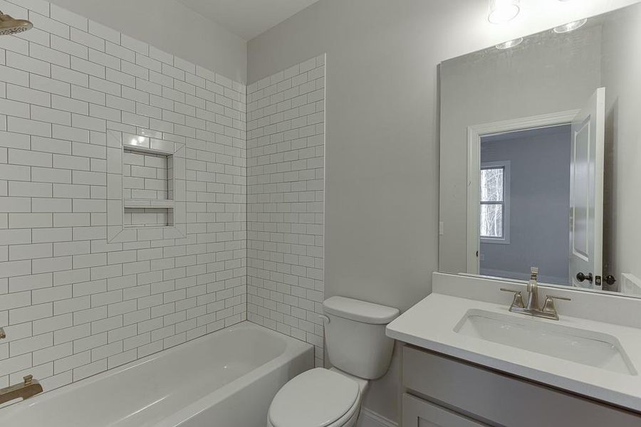 Furnished interior view inside a new home in , Jefferson (Image 8).