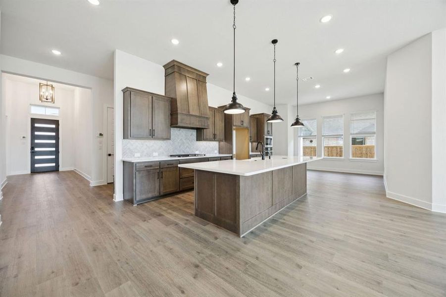 3-237Bee_003 3-237Bee_003