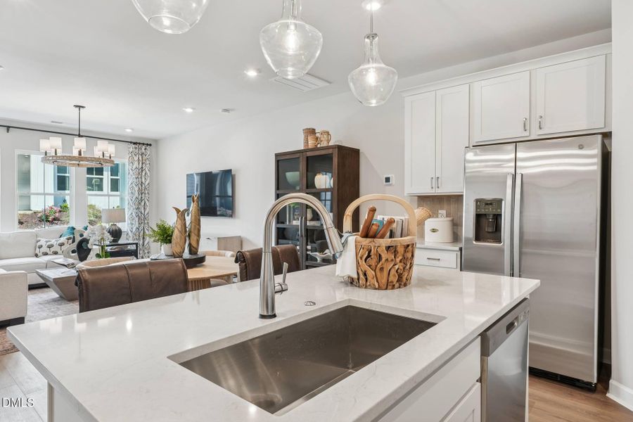 Mews 29_Sampson Model_Kitchen 2_4.23.25_